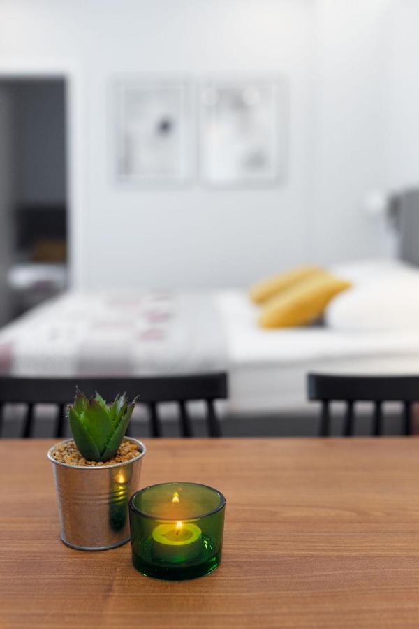 Apartamenty Familijne 쿠도바-즈루이 외부 사진